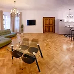 Апартаменты Hirscher
