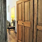 Hirscher Apartment *