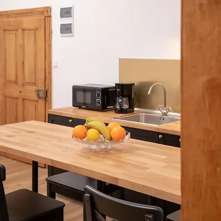 Hirscher Apartment *