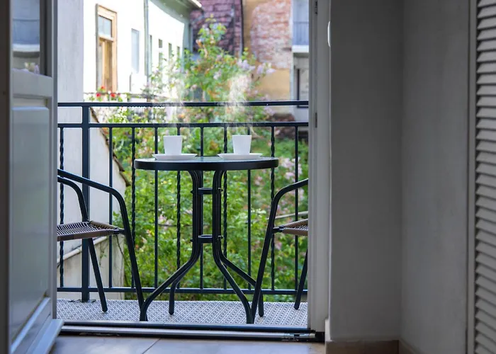 Hirscher Апартаменты