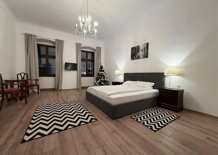 Hirscher Apartment *